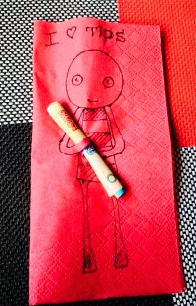 Как подписать банку для чаевых. Смотреть фото Как подписать банку для чаевых. Смотреть картинку Как подписать банку для чаевых. Картинка про Как подписать банку для чаевых. Фото Как подписать банку для чаевых